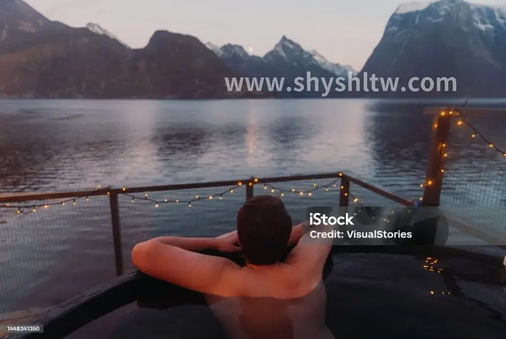 蒸汽房内的智能控制面板