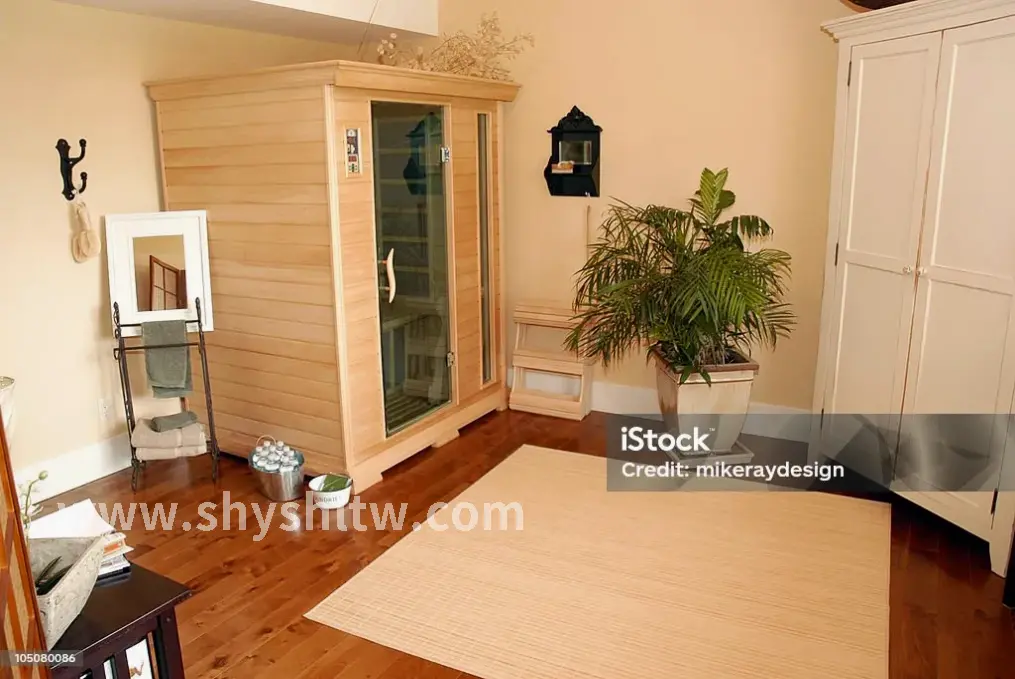 按摩师进行手法操作